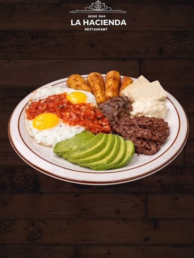 Crea Tu Cena Típica.